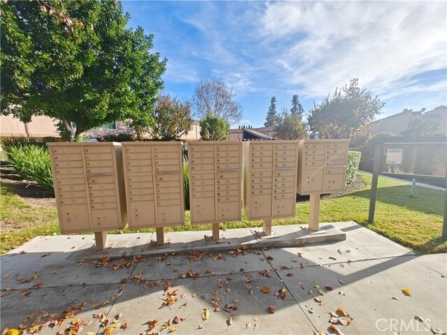 Building Photo - 19274 La Puente Rd