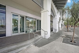 Building Photo - 150 S Las Vegas Blvd
