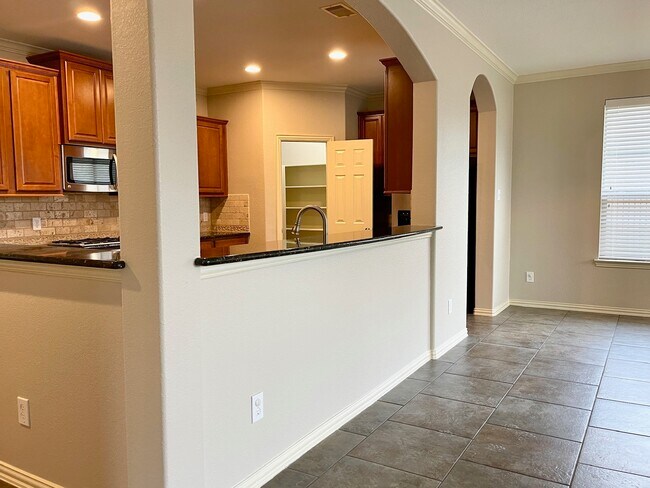 Building Photo - 26100 Brickhill Dr