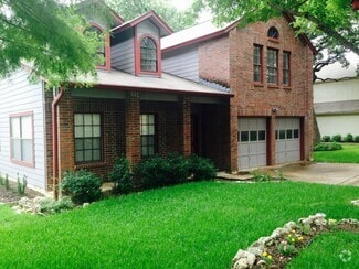 Building Photo - 13023 Amarillo Ave