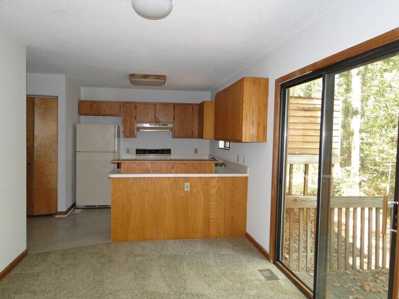 Building Photo - 1521 Partridgeberry Rd