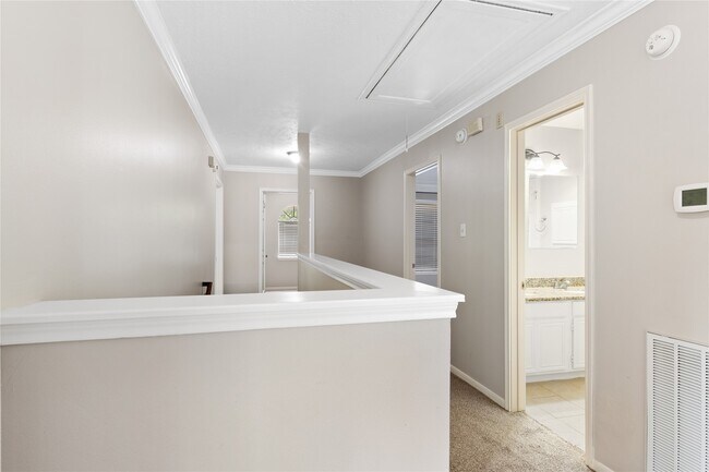 Building Photo - 11410 Meadowchase Dr