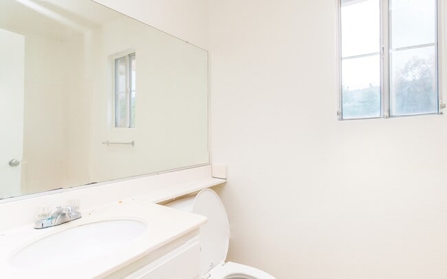 Building Photo - 13476 Altamar Cir