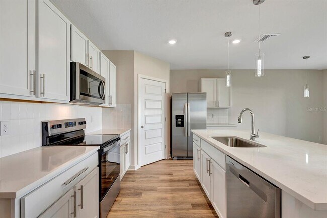 Building Photo - 18303 Wheathouse Pl