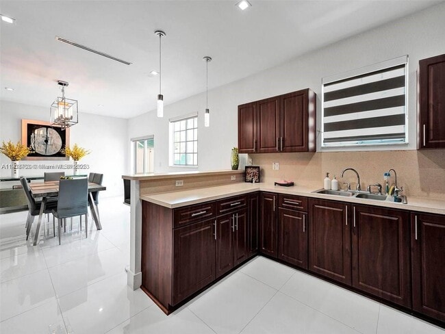 Building Photo - 7565 NW 177th Terrace