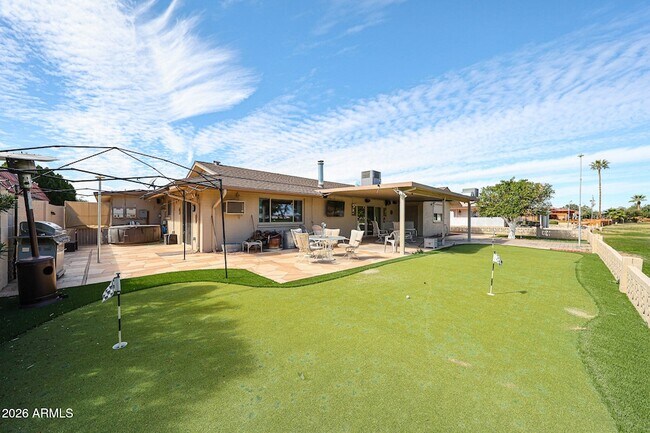 Building Photo - 9821 N 110th Ave