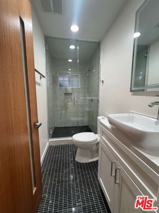 Building Photo - 853 S Bedford St