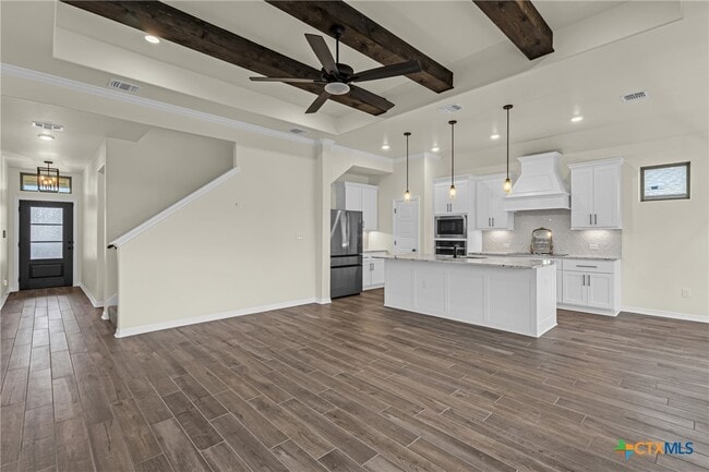 Building Photo - 712 Eagle Pass Dr
