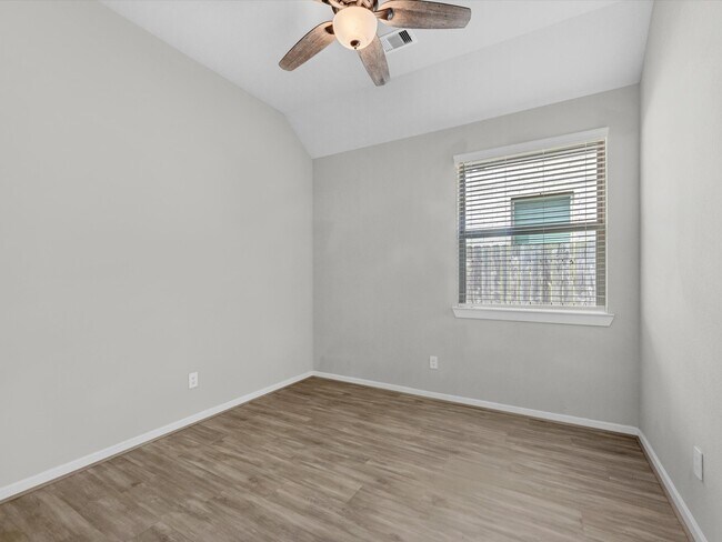Building Photo - 731 Lacebark Elm Trl