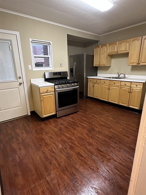 Building Photo - 11 N Warner Ave