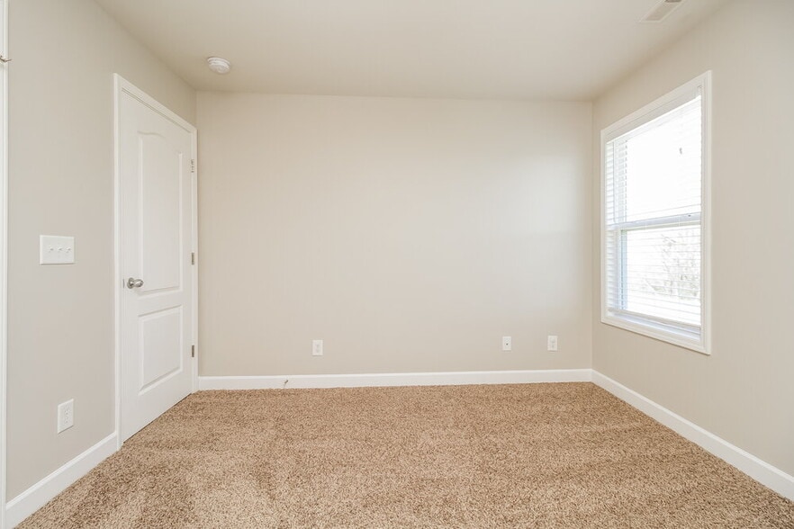 Building Photo - 5022 Morning Dove Ln