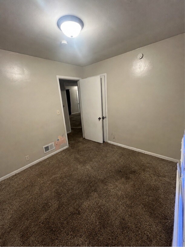Building Photo - 5350 N 44th Ave
