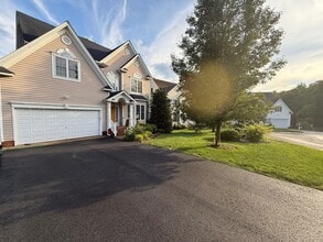Building Photo - 9301 Olde Mill Pond Dr