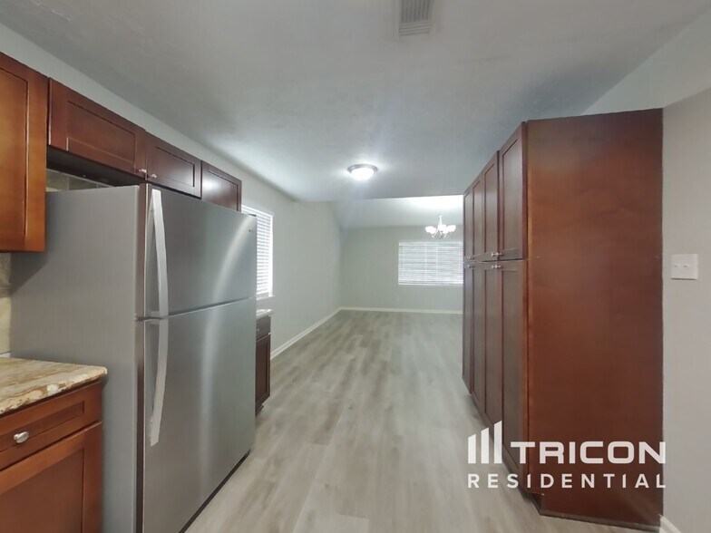 Building Photo - 4311 Chestergate Dr