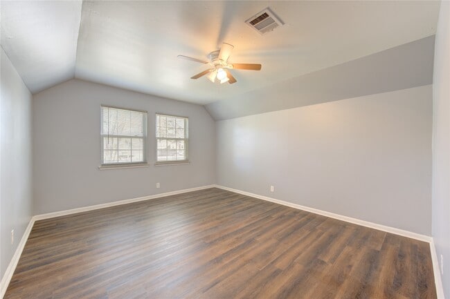 Building Photo - 1718 Anvil Dr
