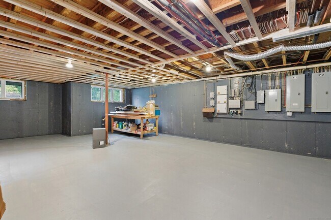 Building Photo - 91 Dogwood Ln