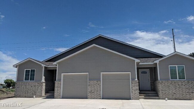 Primary Photo - 5 br, 3 bath House - 8808 W. Meadowpark