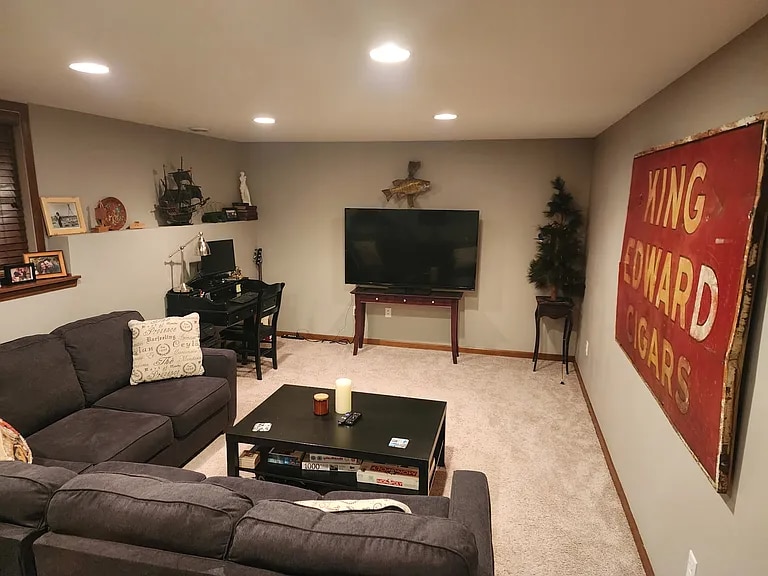 Building Photo - S80W16985 Boehm Ct