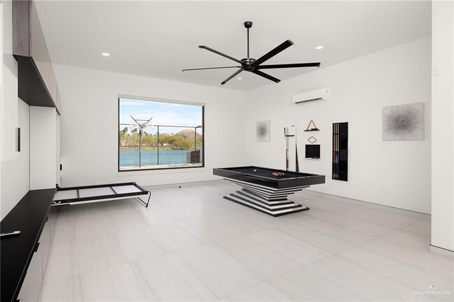 Building Photo - 43 Antigua Dr