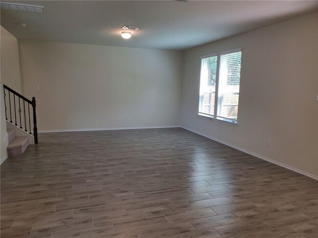 Building Photo - 409 La Dera Dr