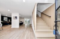 Building Photo - 5614 Oakhaven Ln