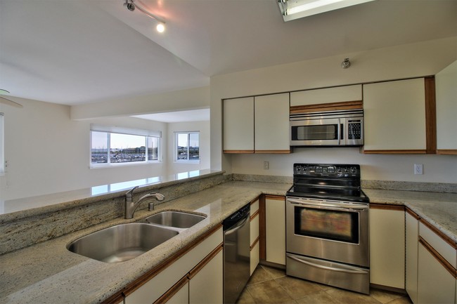 Building Photo - 1205 Melville Square