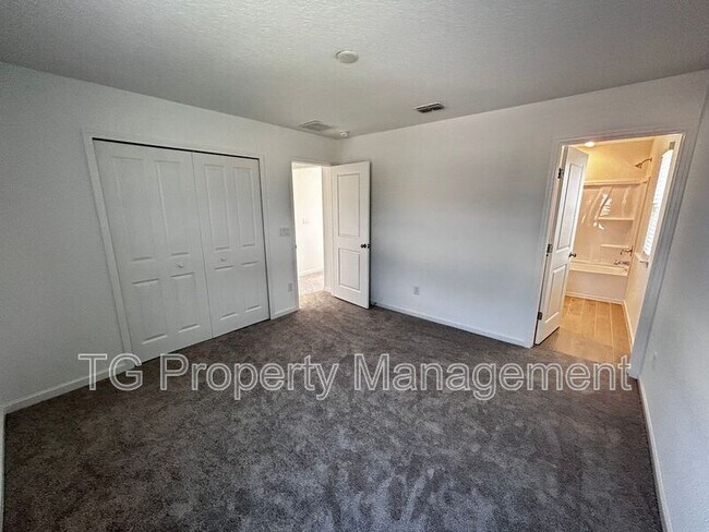 Building Photo - 6226 Mare Ave