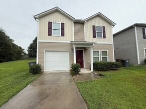 Building Photo - 3918 Vershire Ave
