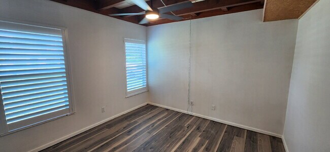 Building Photo - Charming 2-Bedroom Retreat on Christmas Hill in Titusville