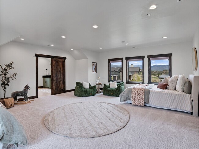 Building Photo - 1075 N Oquirrh Mountain Dr