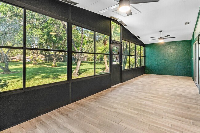 Building Photo - 22289 Timberly Dr