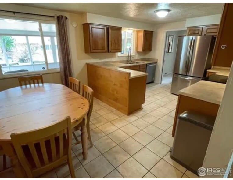 Building Photo - 1915 Collyer St