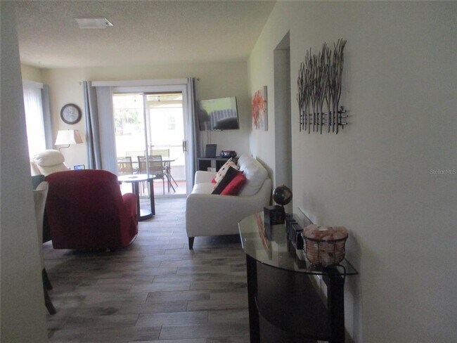 Building Photo - 471 Insull Ct