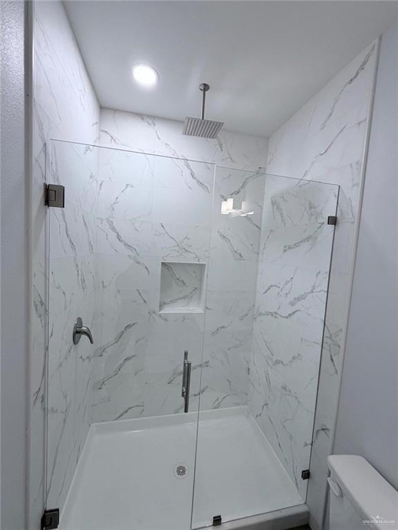 Building Photo - 13 Clinton St