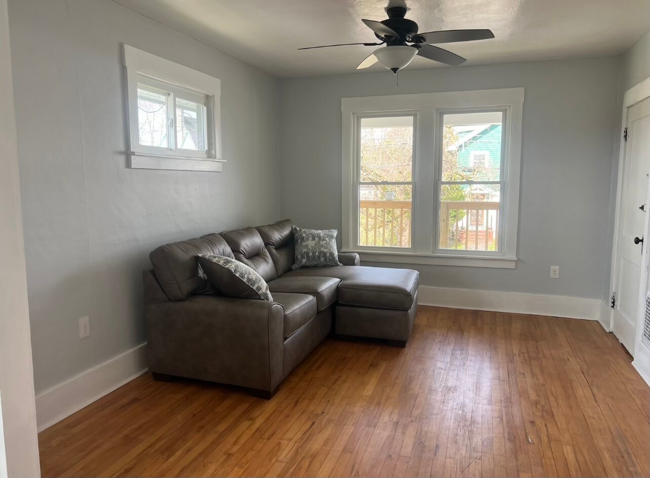 Building Photo - 1617 York St