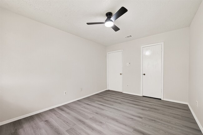 Building Photo - 710 Beechbend Dr