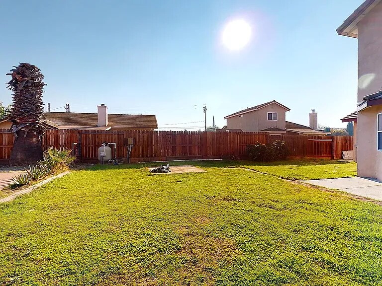 Building Photo - 15732 Warfield Rd