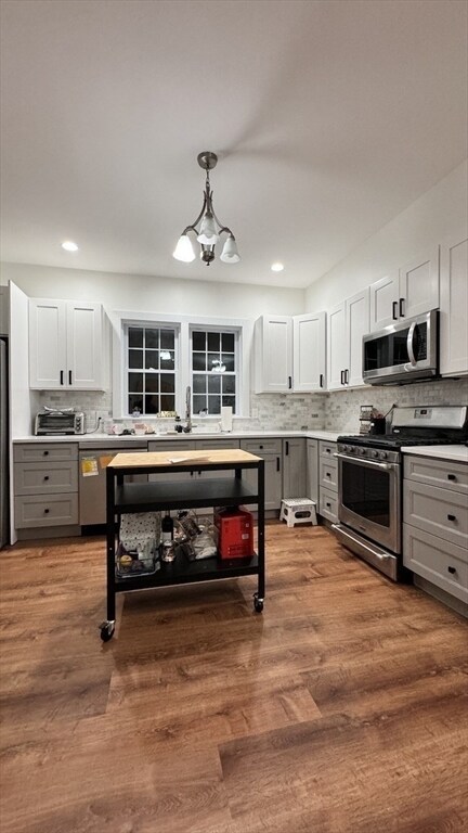 Building Photo - 16 Gould Ave