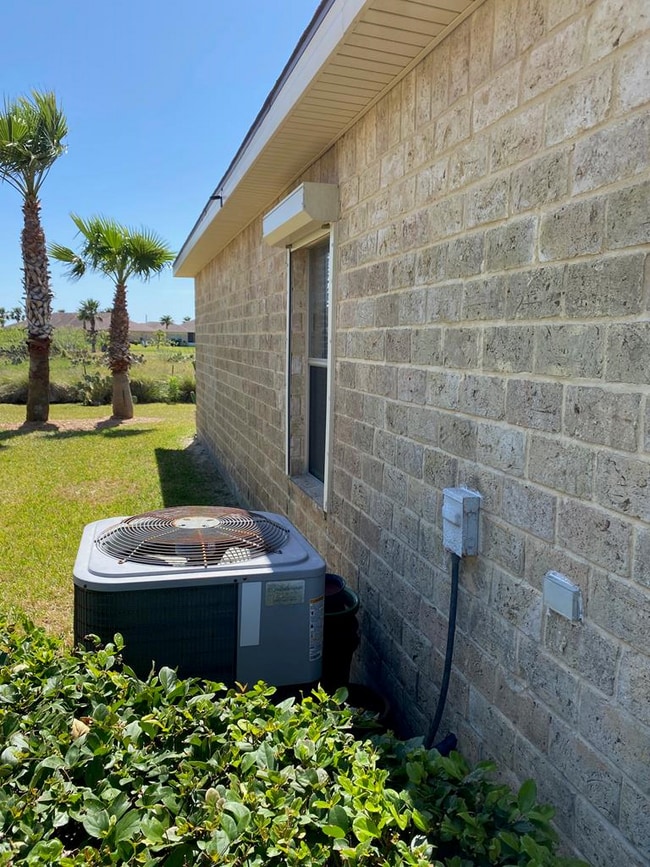 Building Photo - 5 Augusta Ct