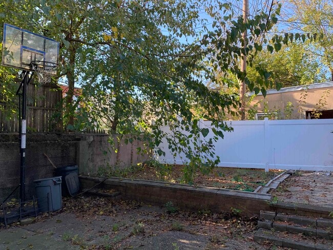 Building Photo - 93 Ocean Ave