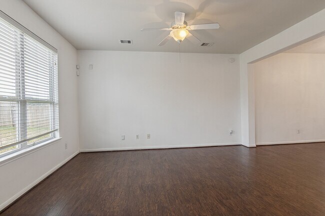 Building Photo - 7459 Tonsley Springs Dr