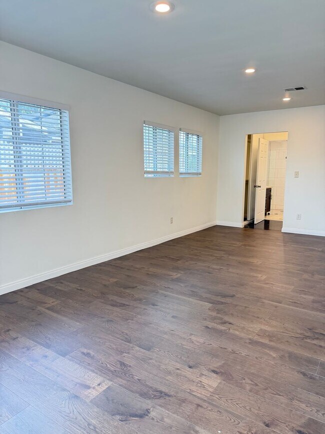 Building Photo - 2540 Hudspeth St