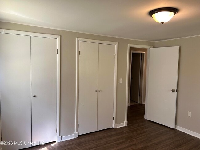 Building Photo - 3464 S Red Banks Rd