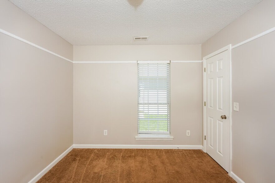 Building Photo - 8028 Rockhampton Cir