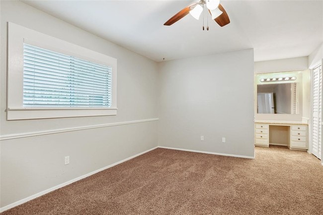 Building Photo - 6 Basal Briar Ct
