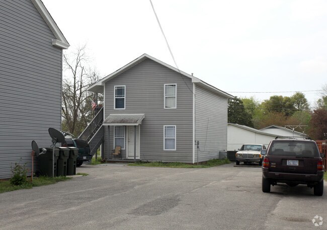 Building Photo - 308-312 E Broad St
