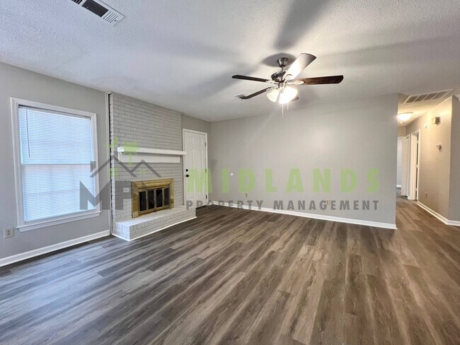 Building Photo - 237 Devonport Dr