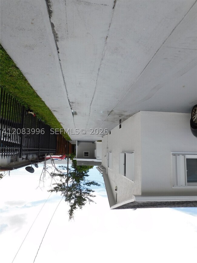 Building Photo - 2754 NW 26th St