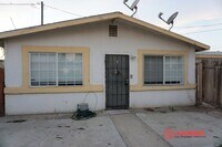 Building Photo - Cozy home located in McFarland!