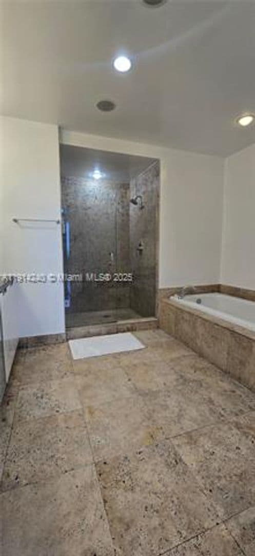 Building Photo - 7901 Hispanola Ave